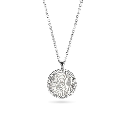 Hanger witgoud voorzien van een gravure uit collectie gedenksieraden. witgoud