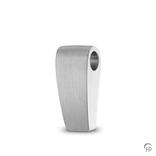 Hanger met in het midden een edelsteen in zilver uitgevoerd met zirkonia, in goud met diamant. De ashangers uit deze collectie gedenksieraden zijn zeer gevarieerd en eigentijds ontworpen.