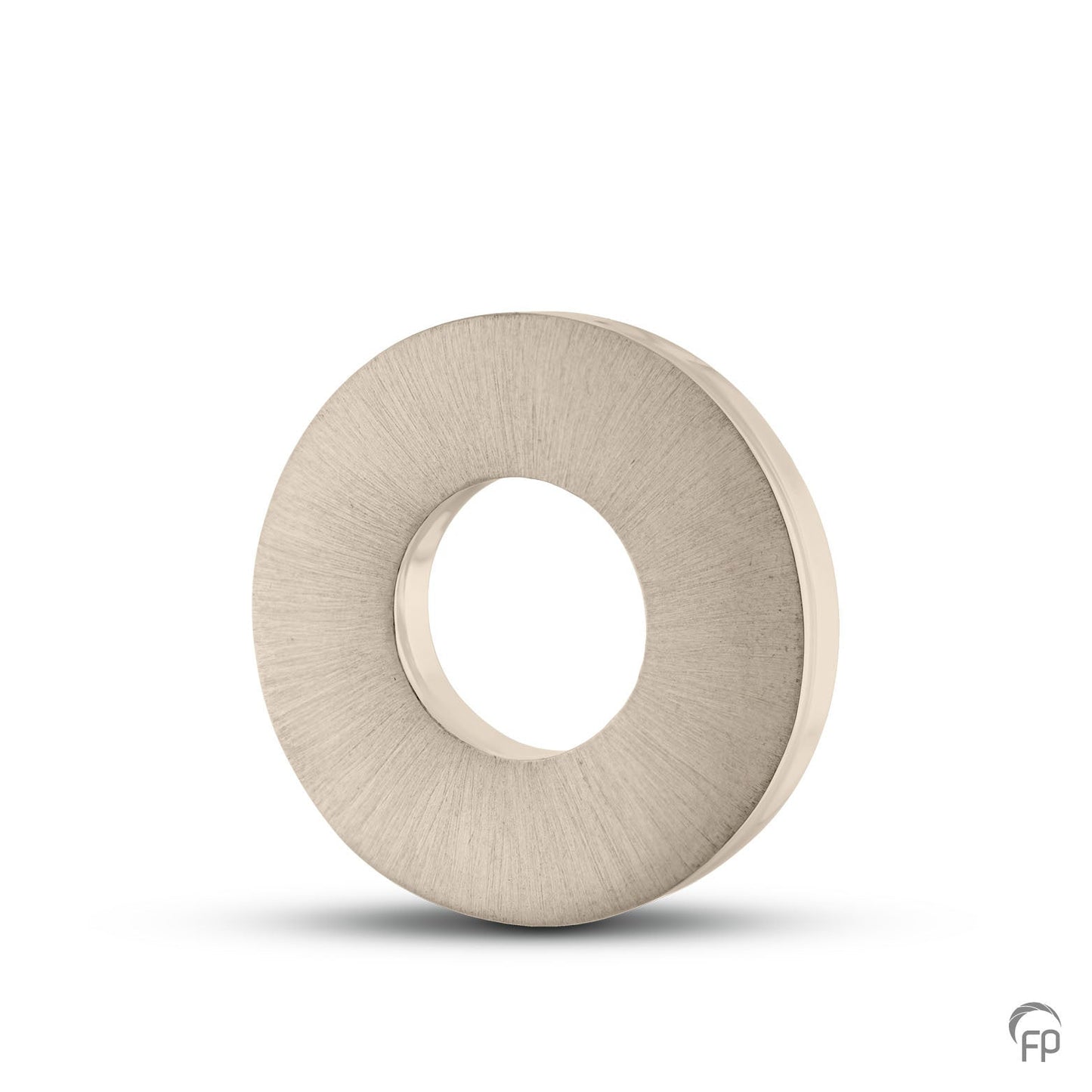 Ronde ashangers uit deze collectie gedenksieraden zijn eenvoudig zelf te vullen en te bestellen in zilver 925 sterling, geelgoud en witgoud.