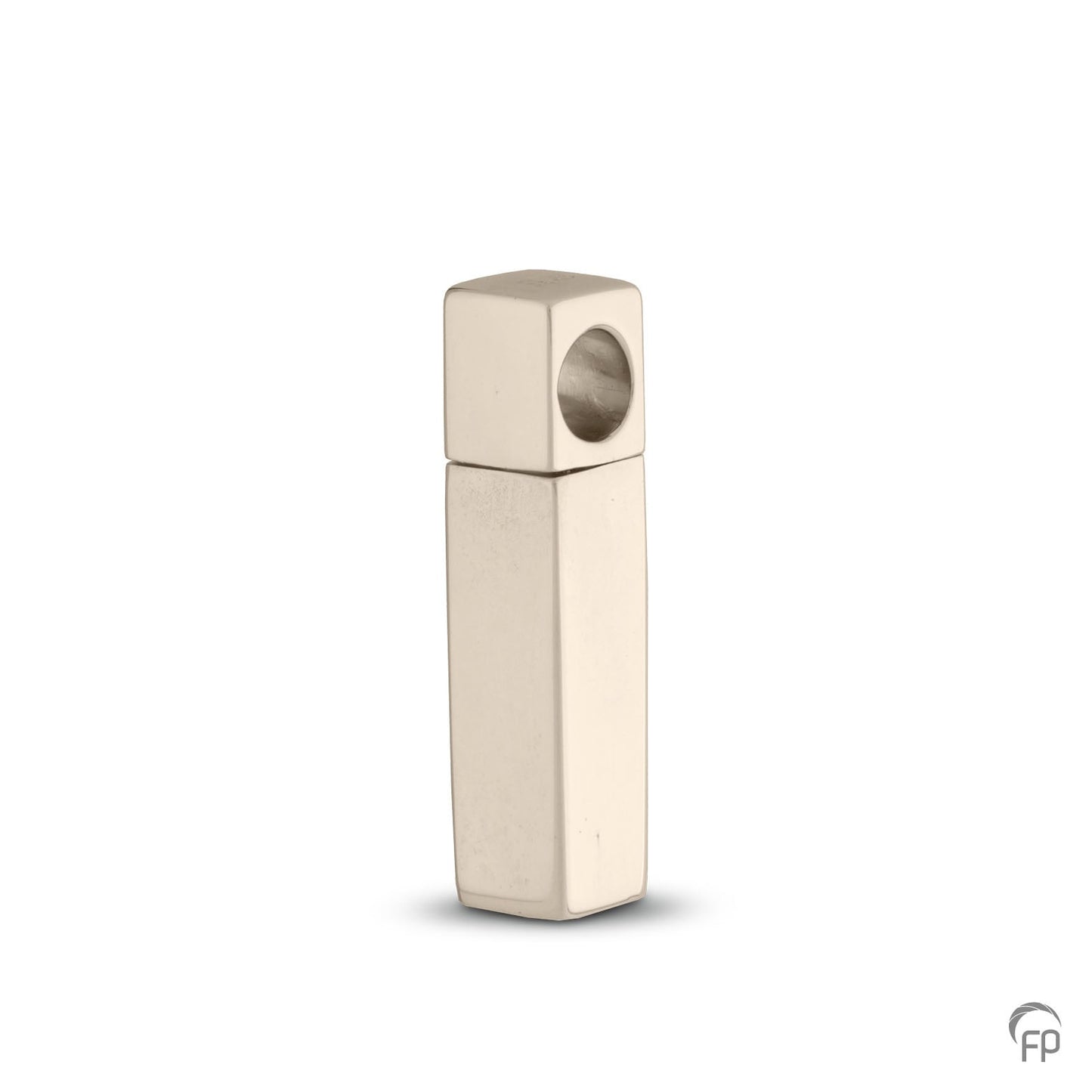 Hanger in buis vorm vierkant, de ashangers uit deze collectie gedenksieraden zijn eenvoudig zelf te vullen en te bestellen in zilver, geelgoud en witgoud