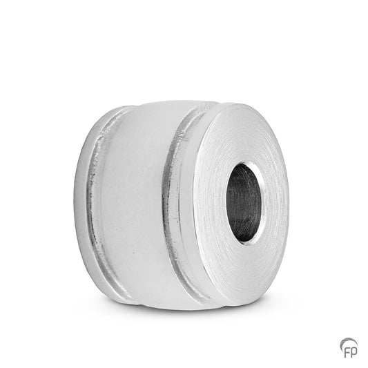 Hoogte: 14 mm, Afwerking: Glans. De gedenkbedel is geschikt om as en ook haar in te verwerken.