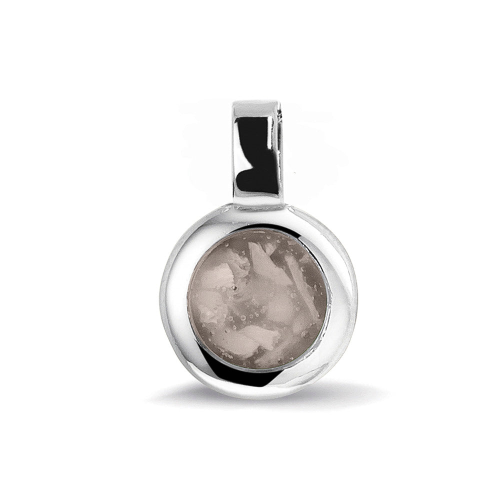 Ronde ashanger, gedenksieraad, waar as en haar in verwerkt wordt.silver