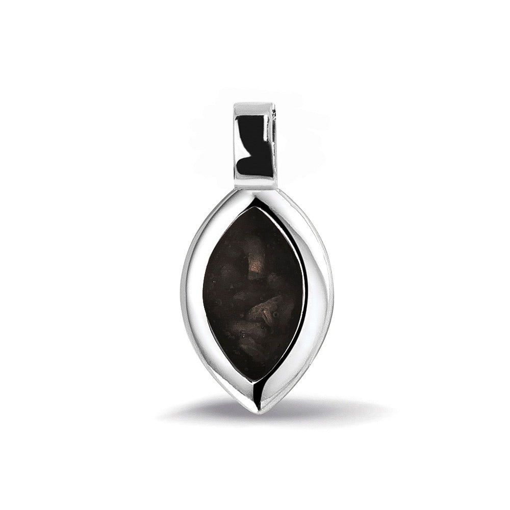 Ashanger, gedenksieraad, waar as en haar in verwerkt wordt. Black