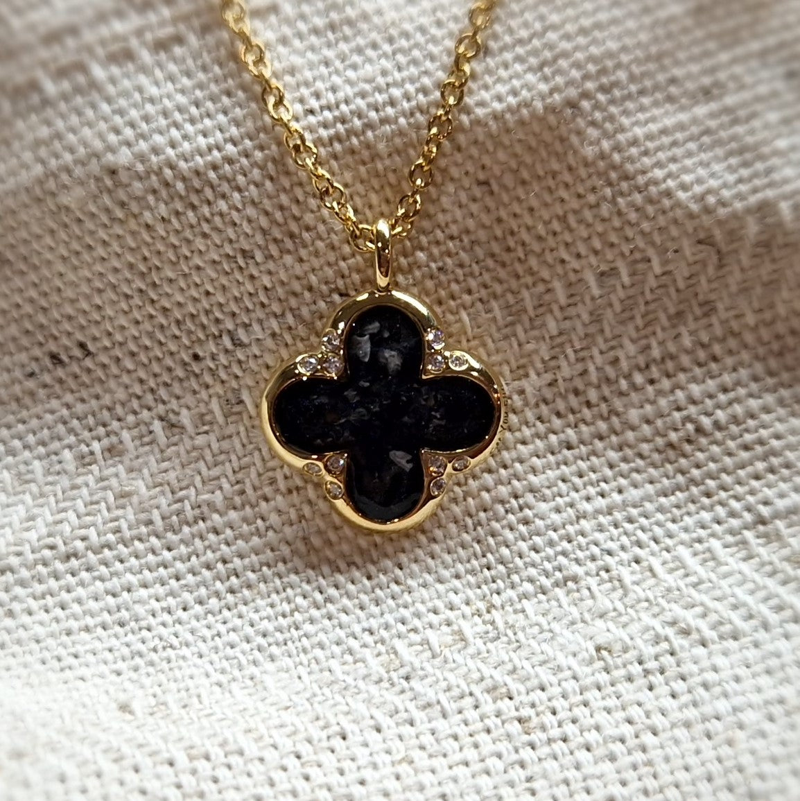 Ashanger als gedenksieraad, klavertje vier.alle