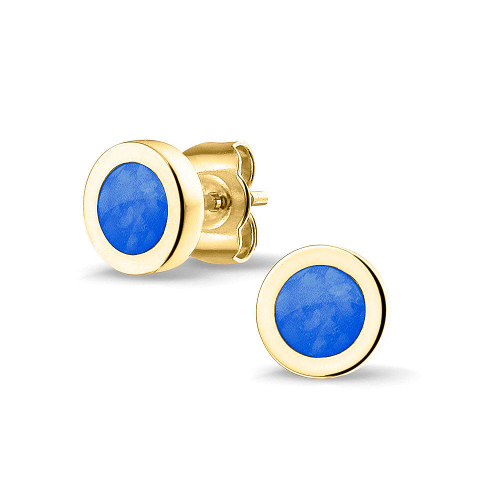Rond gevormde oorstekers 8 mm aan de voorzijde zichtbaar gevuld met as of haar. Blue
