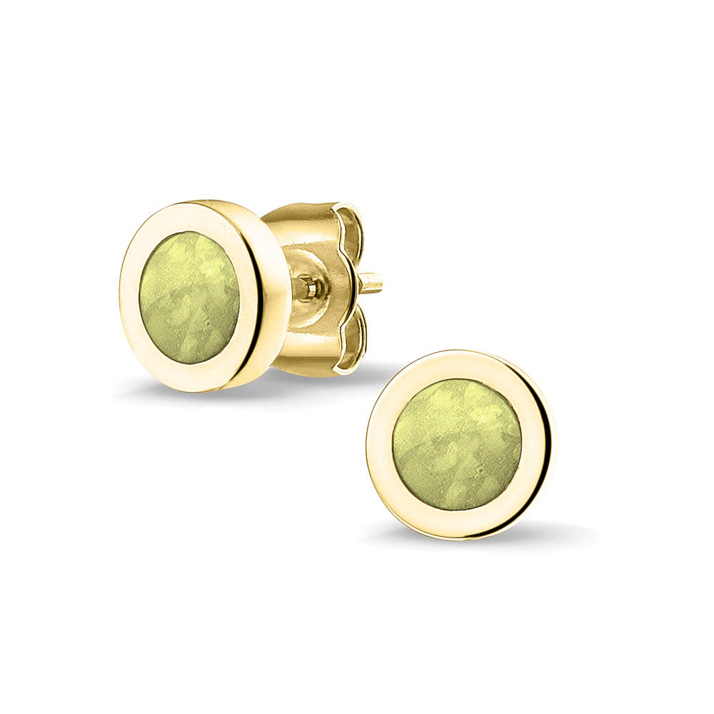 Rond gevormde oorstekers 8 mm aan de voorzijde zichtbaar gevuld met as of haar. Olive
