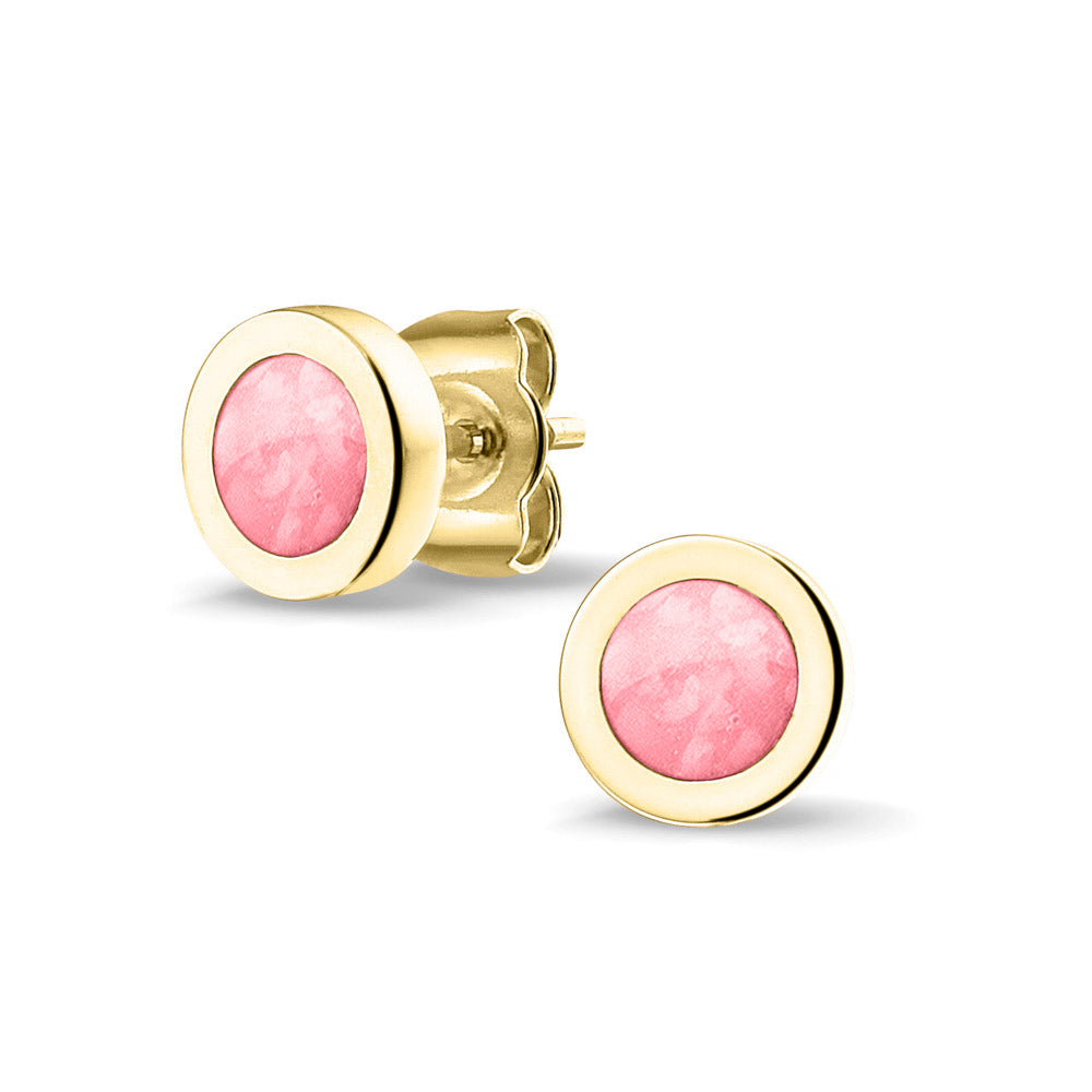 Rond gevormde oorstekers 8 mm aan de voorzijde zichtbaar gevuld met as of haar. Soft