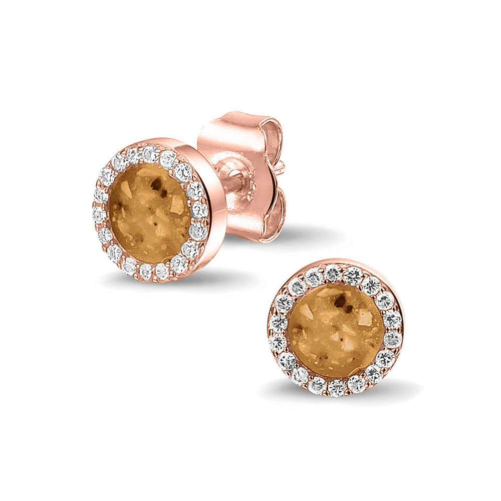 Oorstekers 8 mm rondom afgewerkt met zirkonia's zichtbaar gevuld met as of haar. Gold