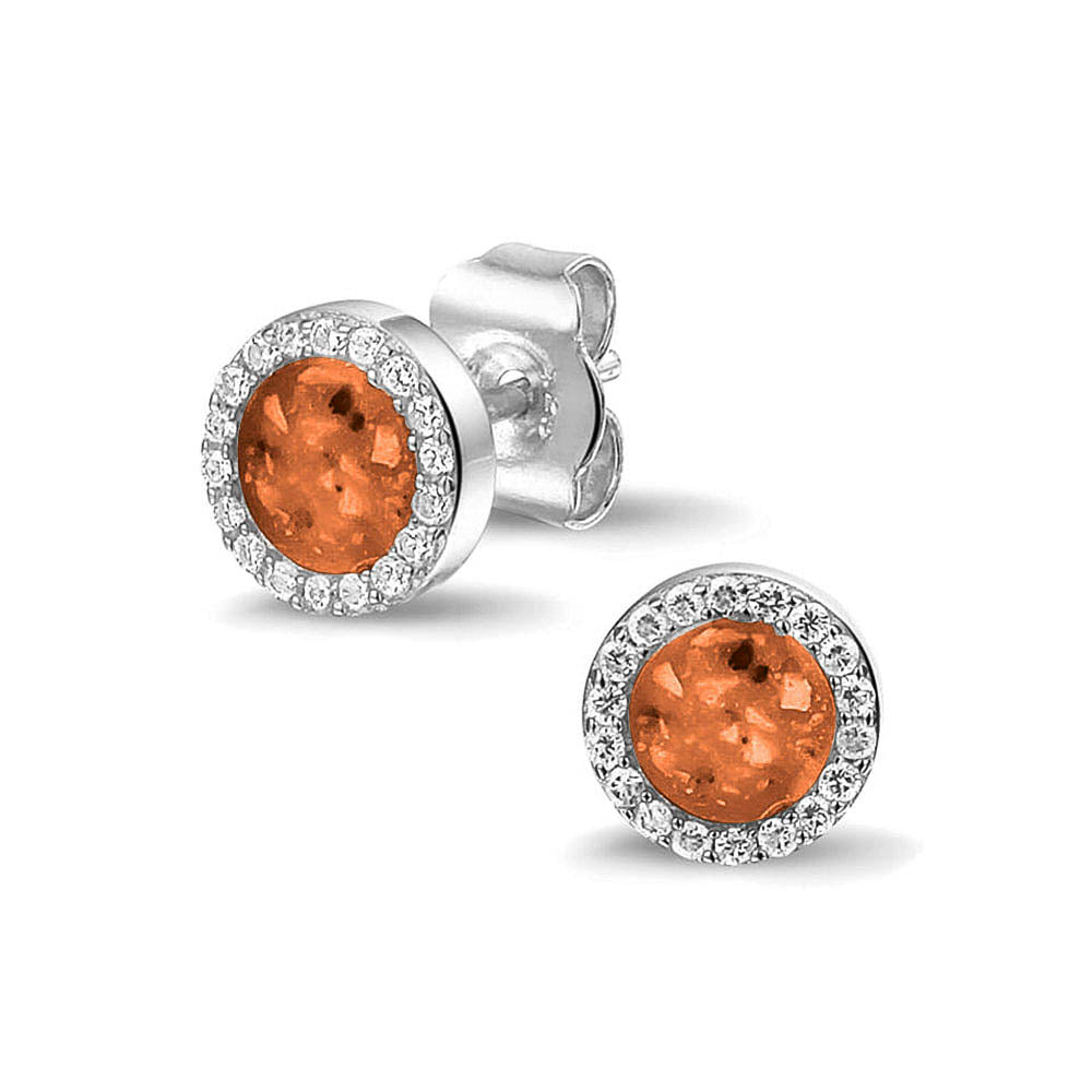 Oorstekers 8 mm rondom afgewerkt met zirkonia's zichtbaar gevuld met as of haar. Orange