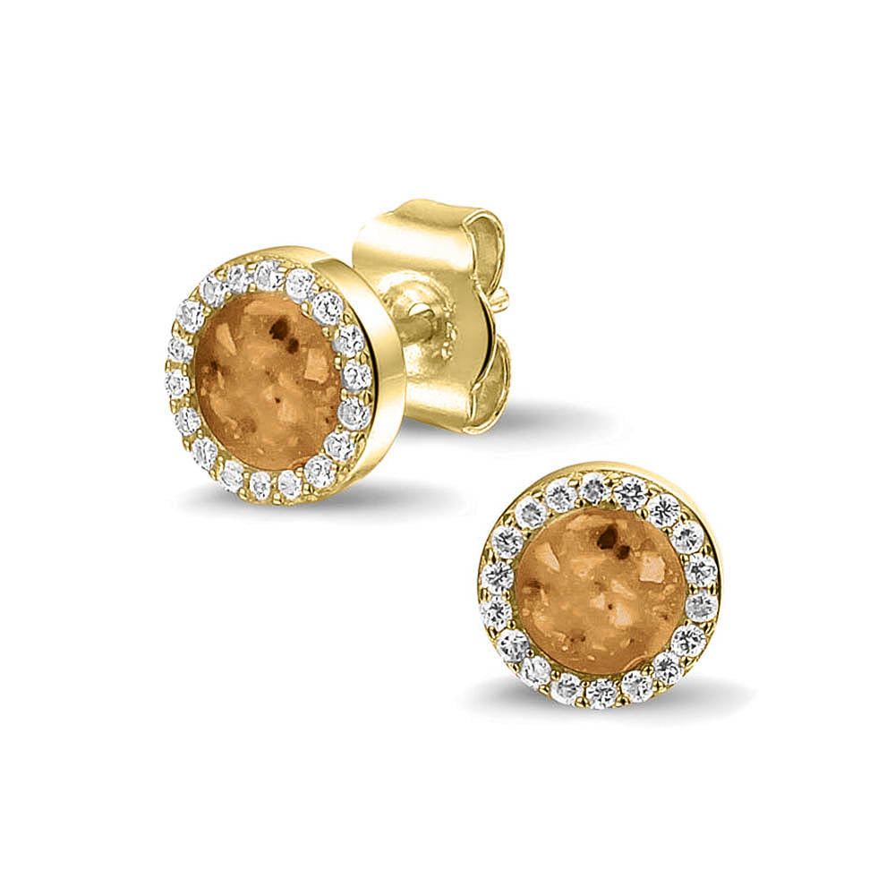 Oorstekers 8 mm rondom afgewerkt met zirkonia's zichtbaar gevuld met as of haar. Gold
