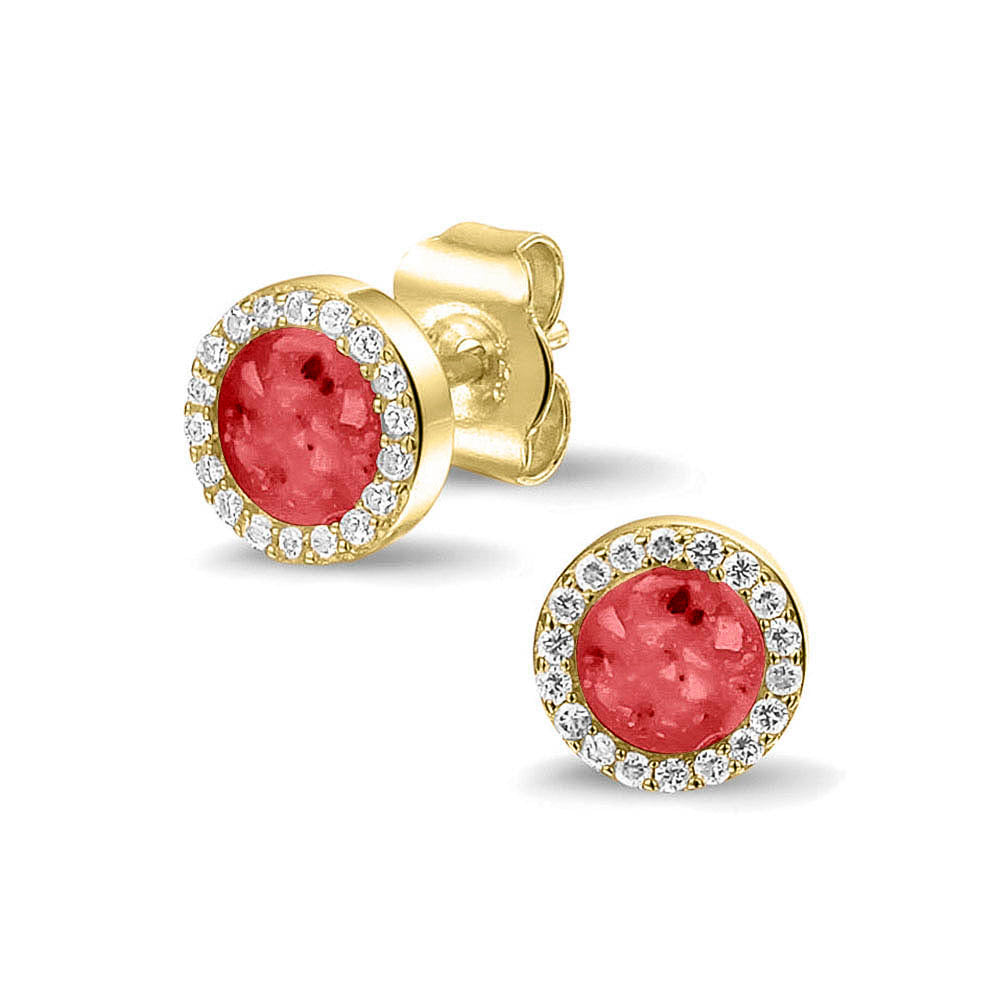 Oorstekers 8 mm rondom afgewerkt met zirkonia's zichtbaar gevuld met as of haar. Red
