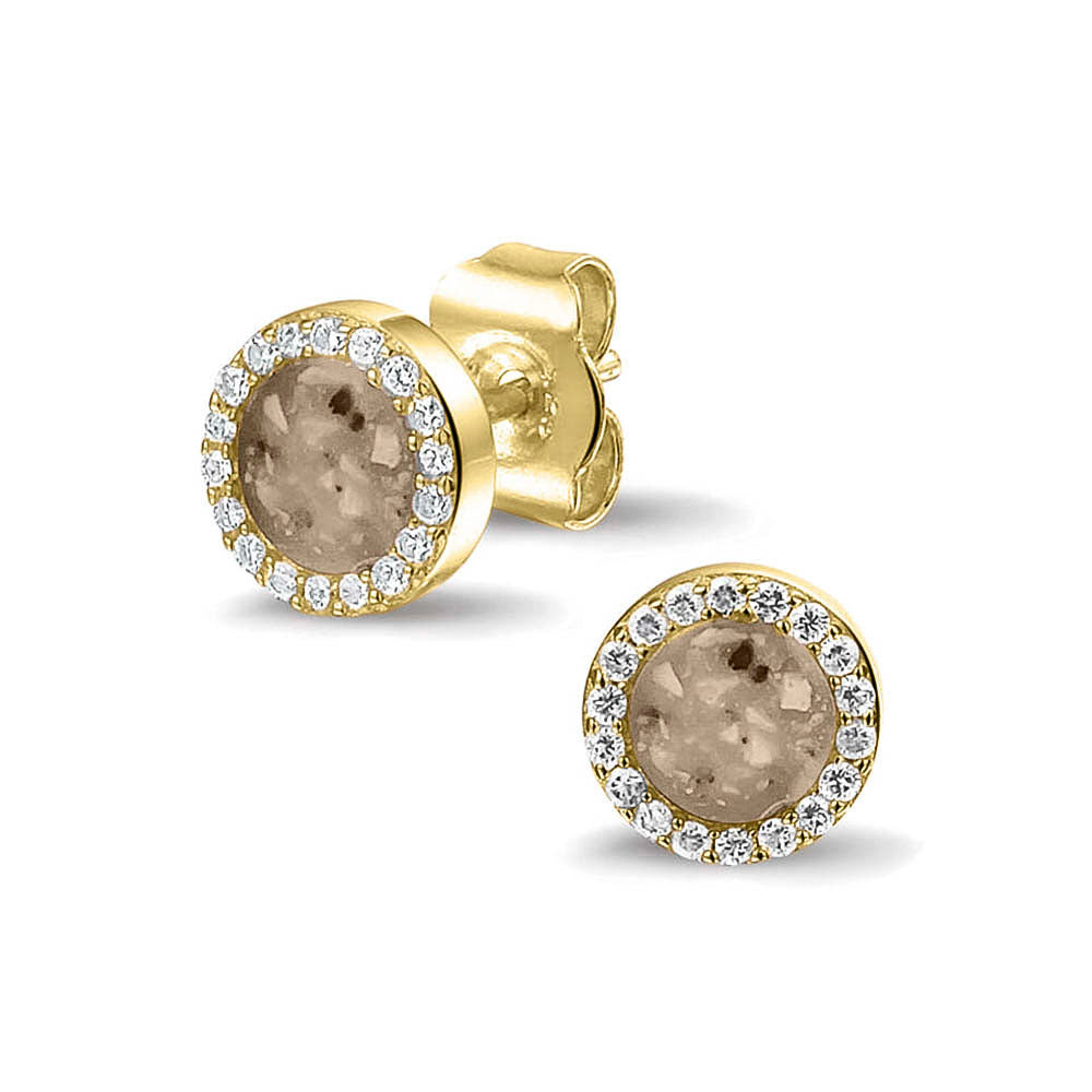 Oorstekers 8 mm rondom afgewerkt met zirkonia's zichtbaar gevuld met as of haar. Transparent