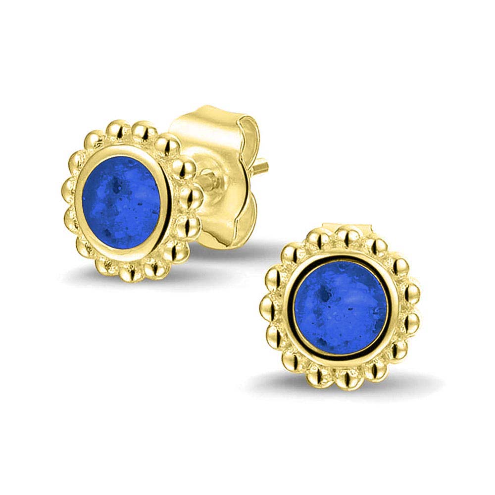 Twee stuks ronde oorstekers 8 mm zichtbaar gevuld met as of haar. Blue