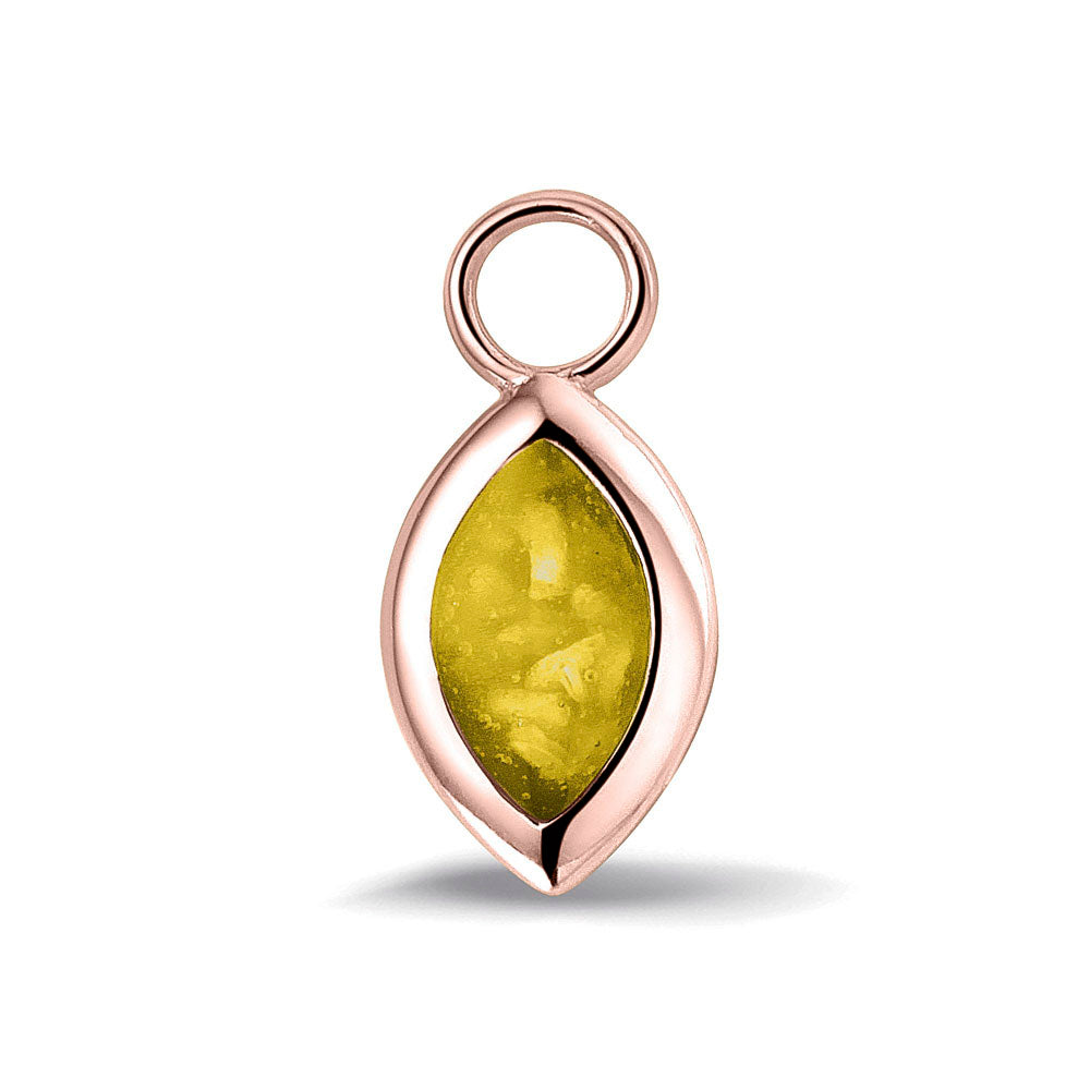 Oorhangers 21 mm lang die aan de voorzijde zichtbaar gevuld worden met as of haar. yellow.