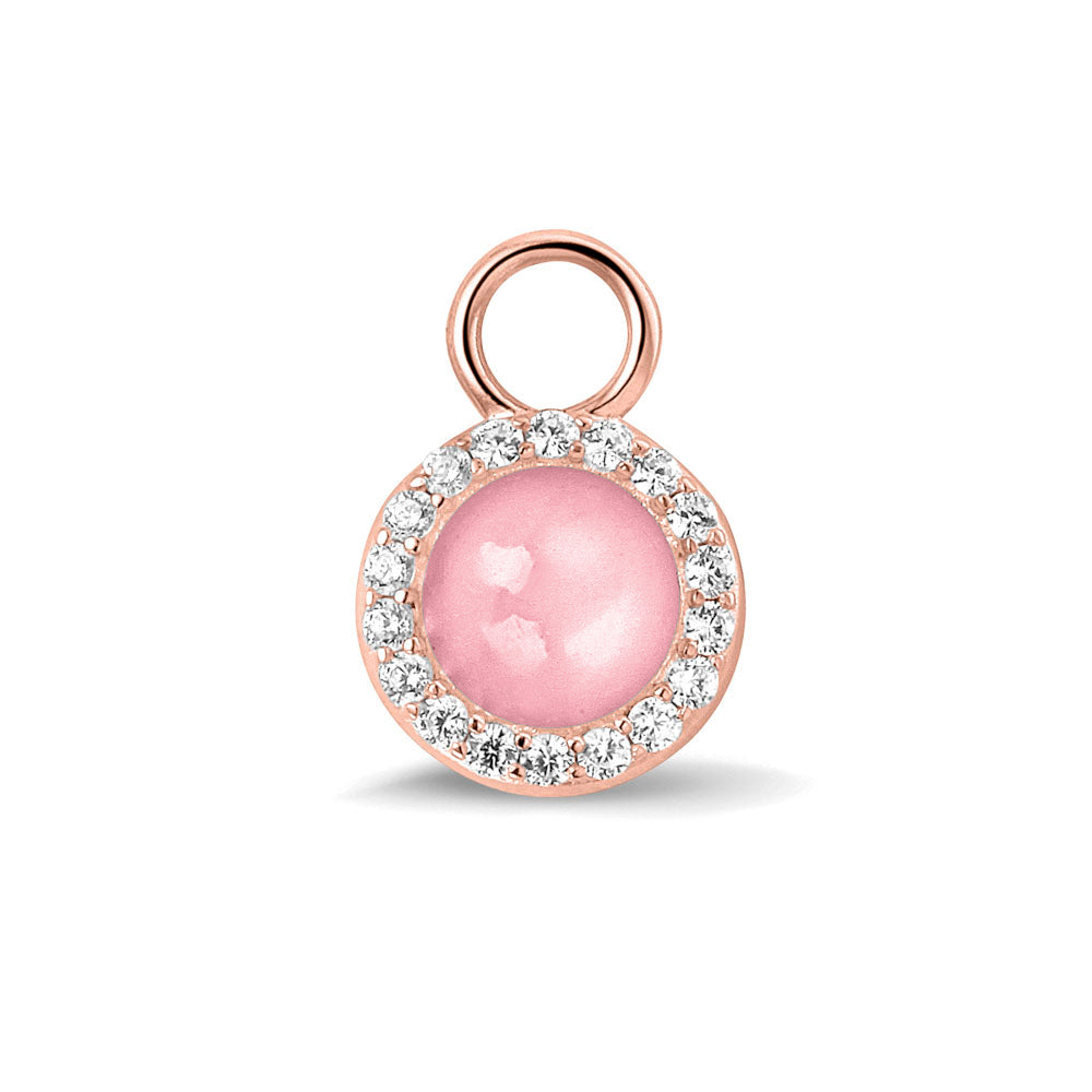 Oorhangers 17 mm lang, rondom afgewerkt met zirkonia's, aan de voorzijde zichtbaar gevuld met as of haar. soft. 