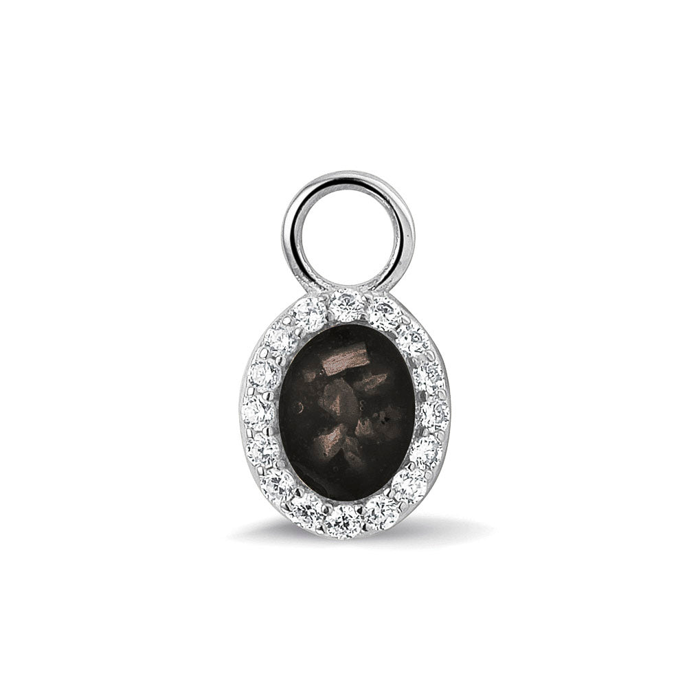 Ovaal gevormde oorhangers, 18 mm lang rondom afgewerkt met zirkonia's, aan de voorzijde zichtbaar gevuld met as of haar. black.