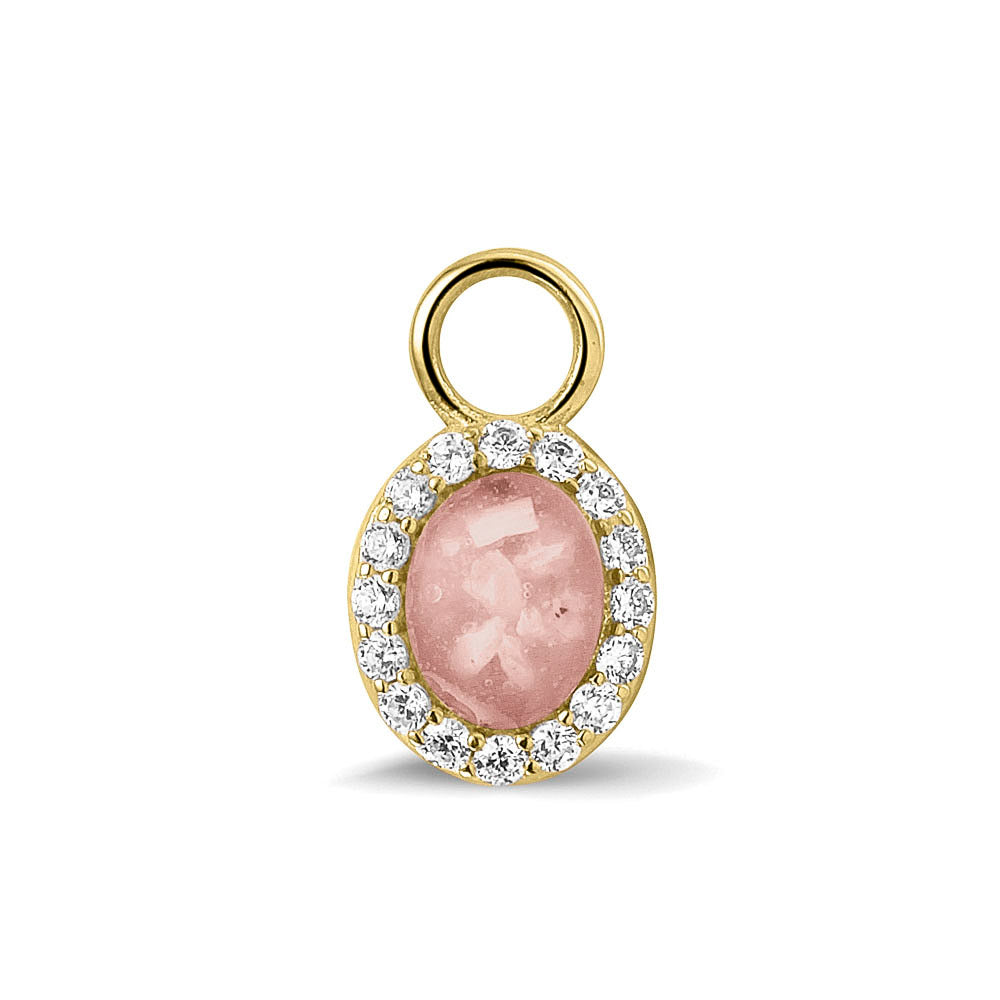 Ovaal gevormde oorhangers, 18 mm lang rondom afgewerkt met zirkonia's, aan de voorzijde zichtbaar gevuld met as of haar.blush .