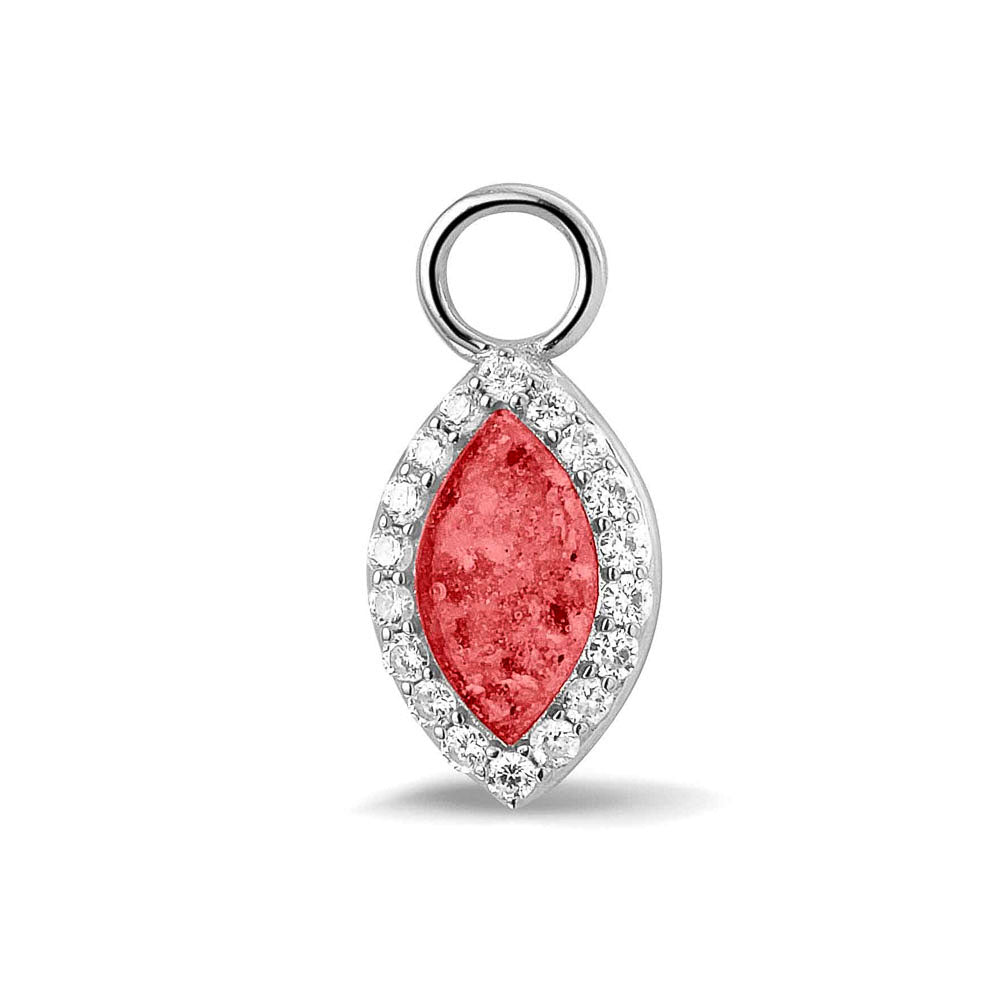 Oorhangers 21 mm lang,rondom afgewerkt met zirkonia's  aan de voorzijde zichtbaar gevuld met as of haar. Red