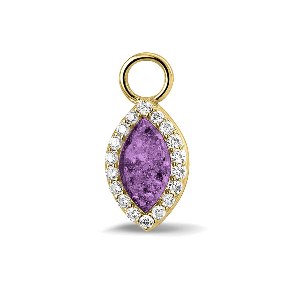 Oorhangers 21 mm lang,rondom afgewerkt met zirkonia's  aan de voorzijde zichtbaar gevuld met as of haar. Purple