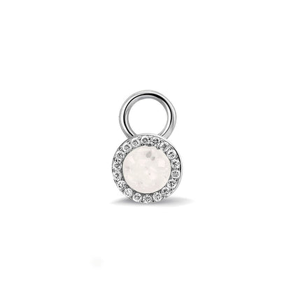 Oorhangers 8 mm diameter, rondom afgewerkt met zirkonia's, aan de voorzijde zichtbaar gevuld met as of haar. White.
