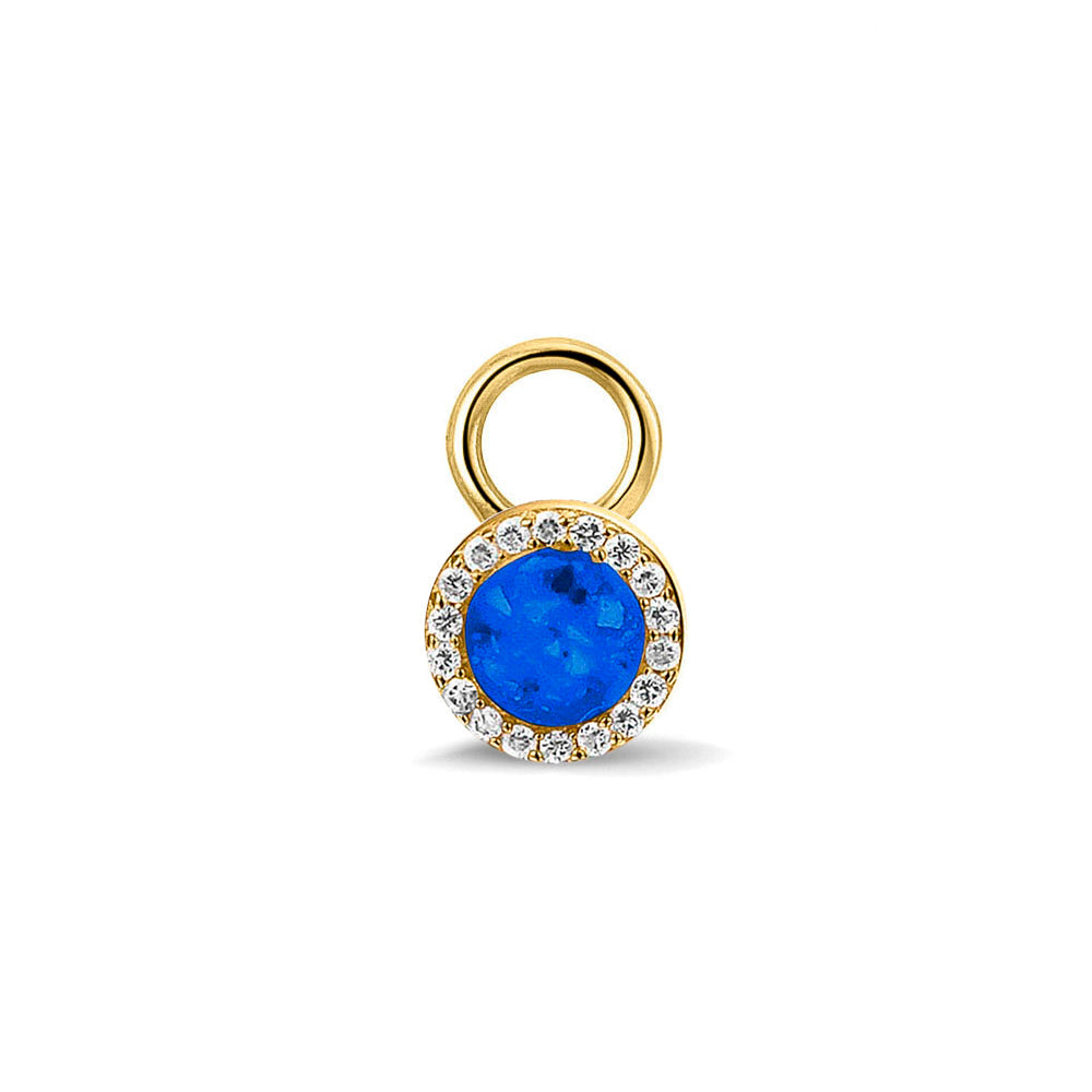 Oorhangers 8 mm diameter, rondom afgewerkt met zirkonia's, aan de voorzijde zichtbaar gevuld met as of haar. Blue