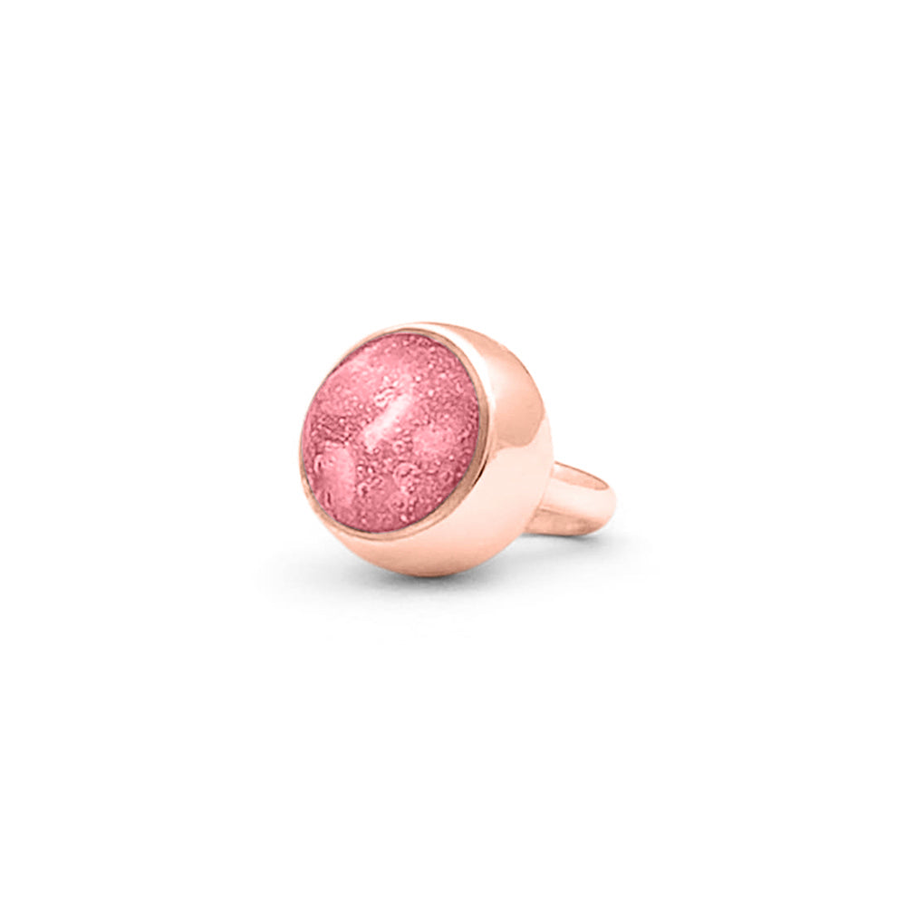 Subtiele charm als gedenksieraad gevuld met as, haar of moedermelk. Soft