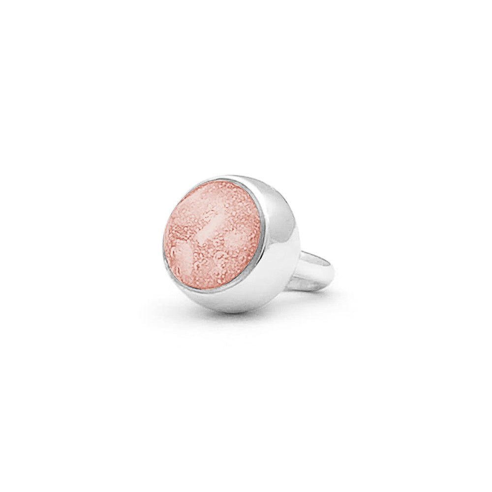 Subtiele charm als gedenksieraad gevuld met as, haar of moedermelk. Blush