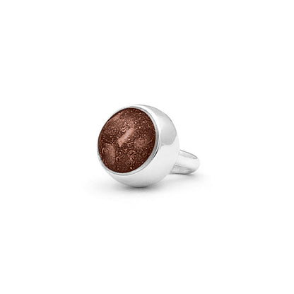Subtiele charm als gedenksieraad gevuld met as, haar of moedermelk. Brown