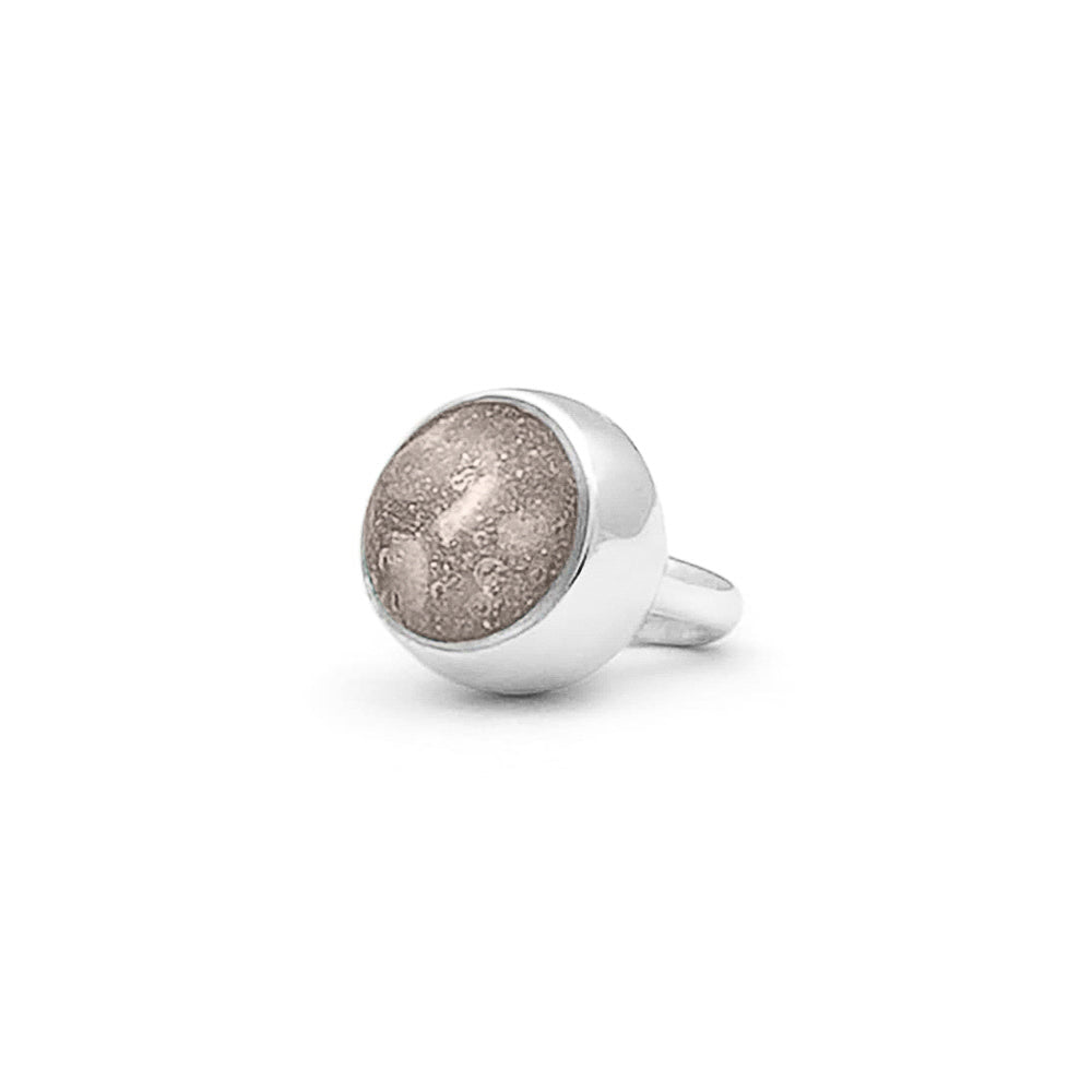 Subtiele charm als gedenksieraad gevuld met as, haar of moedermelk. Silver