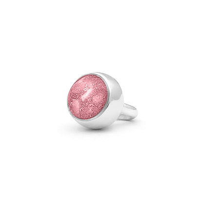Subtiele charm als gedenksieraad gevuld met as, haar of moedermelk. Soft
