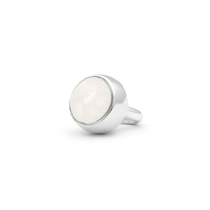 Subtiele charm als gedenksieraad gevuld met as, haar of moedermelk. White