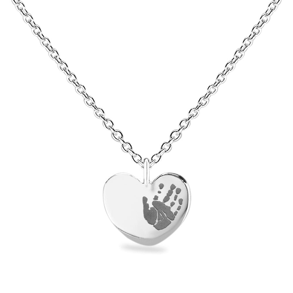 Hanger witgoud hart voorzien van een gravure uit collectie gedenksieraden. Witgoud