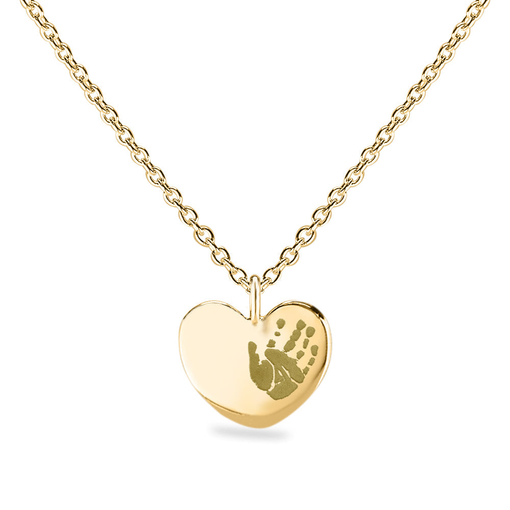 Hanger hart geelgoud voorzien van een gravure uit collectie gedenksieraden. Geelgoud