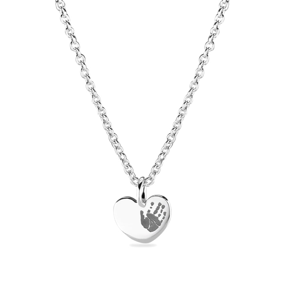 Hanger witgoud hart voorzien van een gravure uit collectie gedenksieraden. witgoud