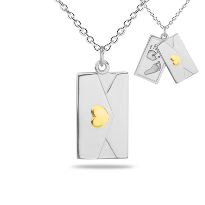 Envelop hanger inclusief collier uit de collectie gedenksieraden met gravure. Geelgoud