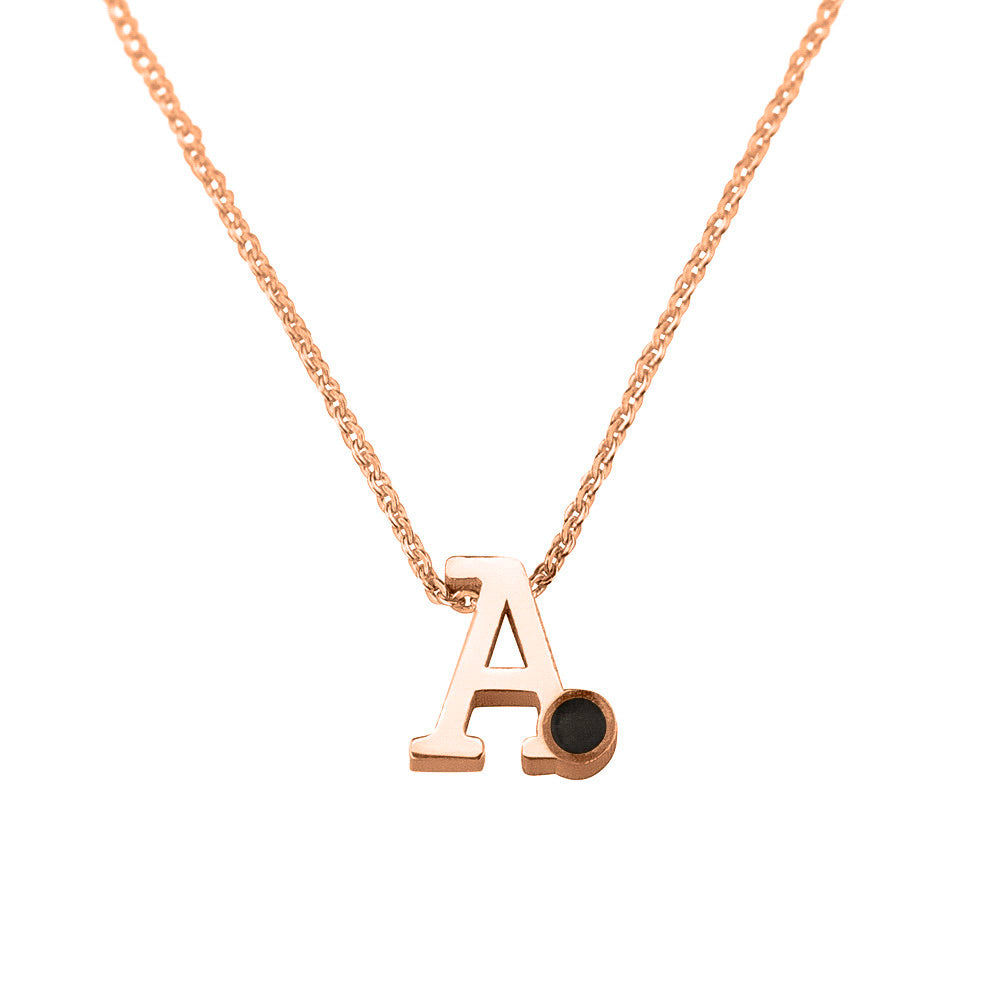 14 KT roségouden initiaal/letter ashanger inclusief collier/ketting. Black