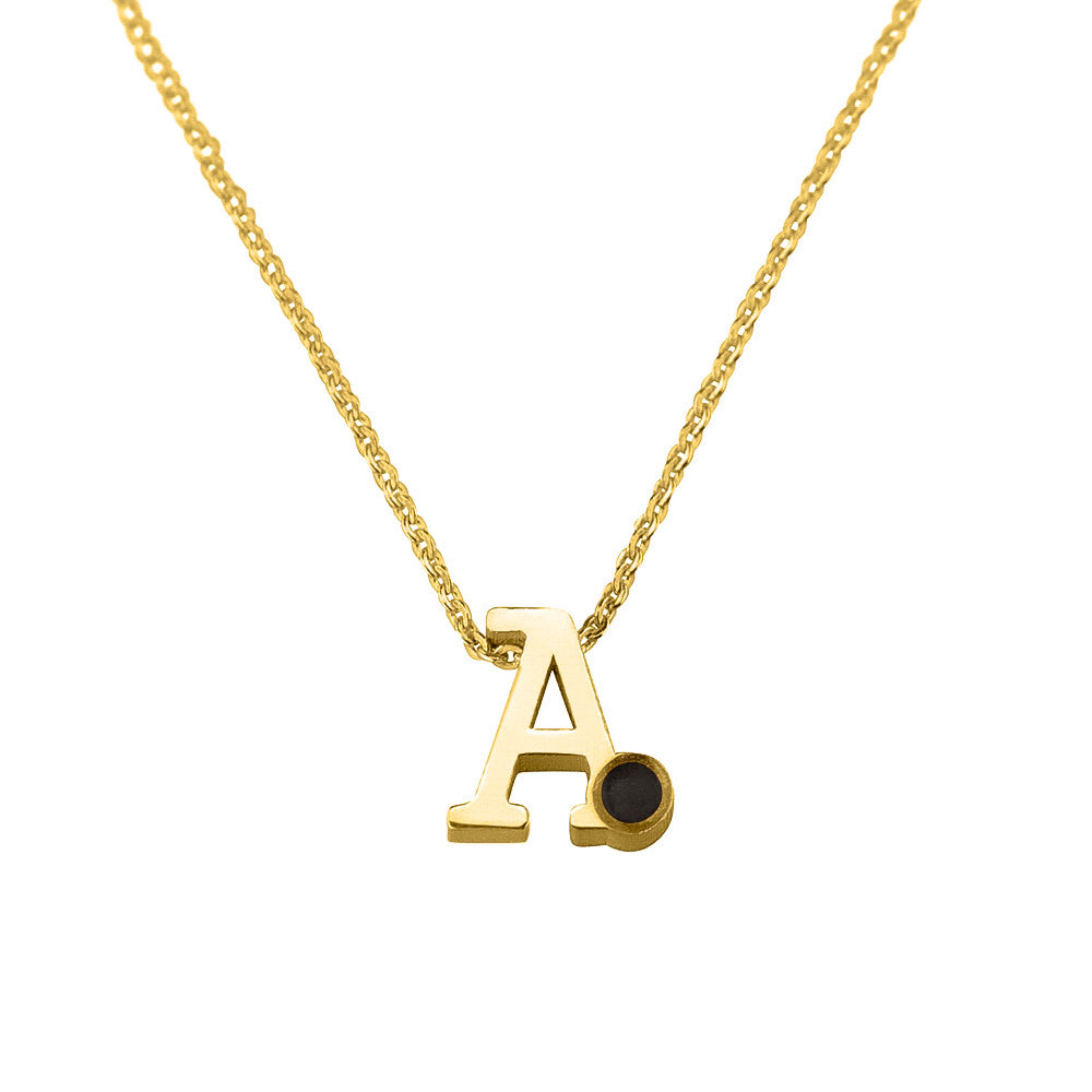 14 KT geelgouden initiaal/letter ashanger  inclusief collier/ketting. Black