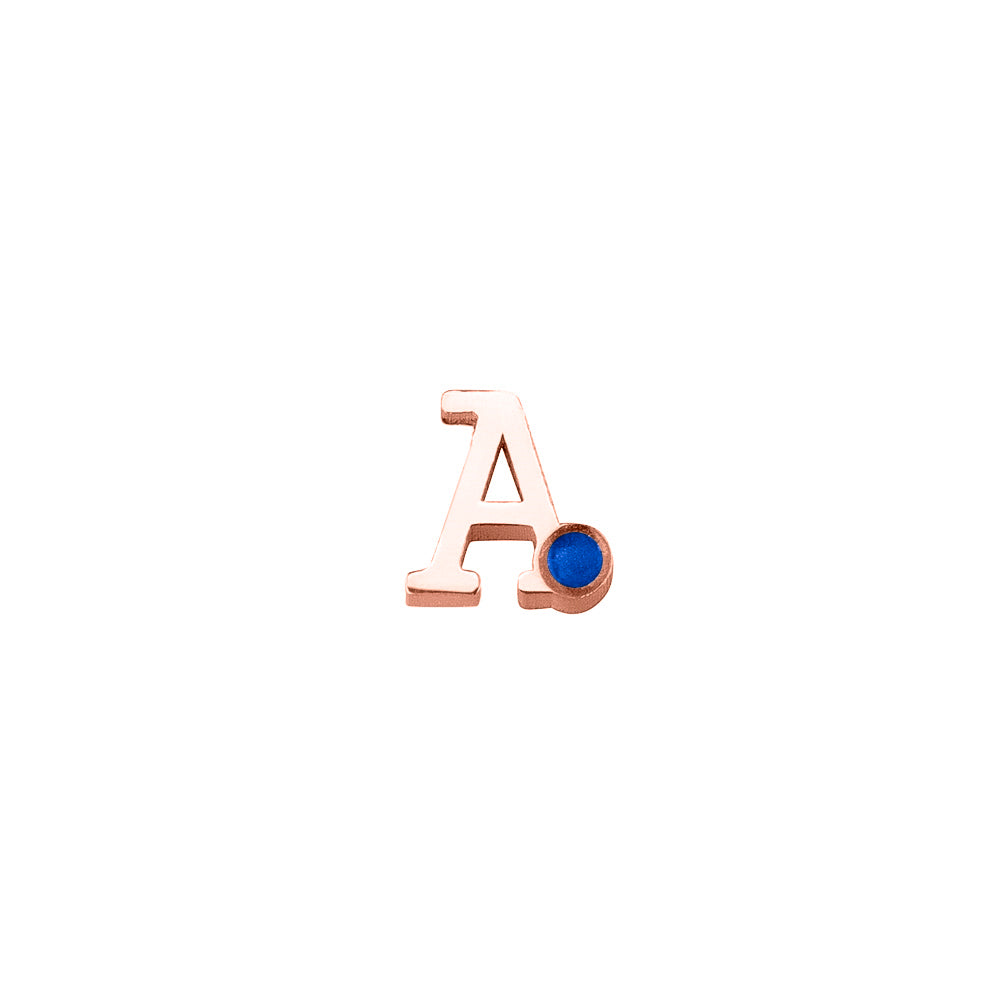 14 KT roségouden initiaal/letter ashanger, gedenksieraad. Blue