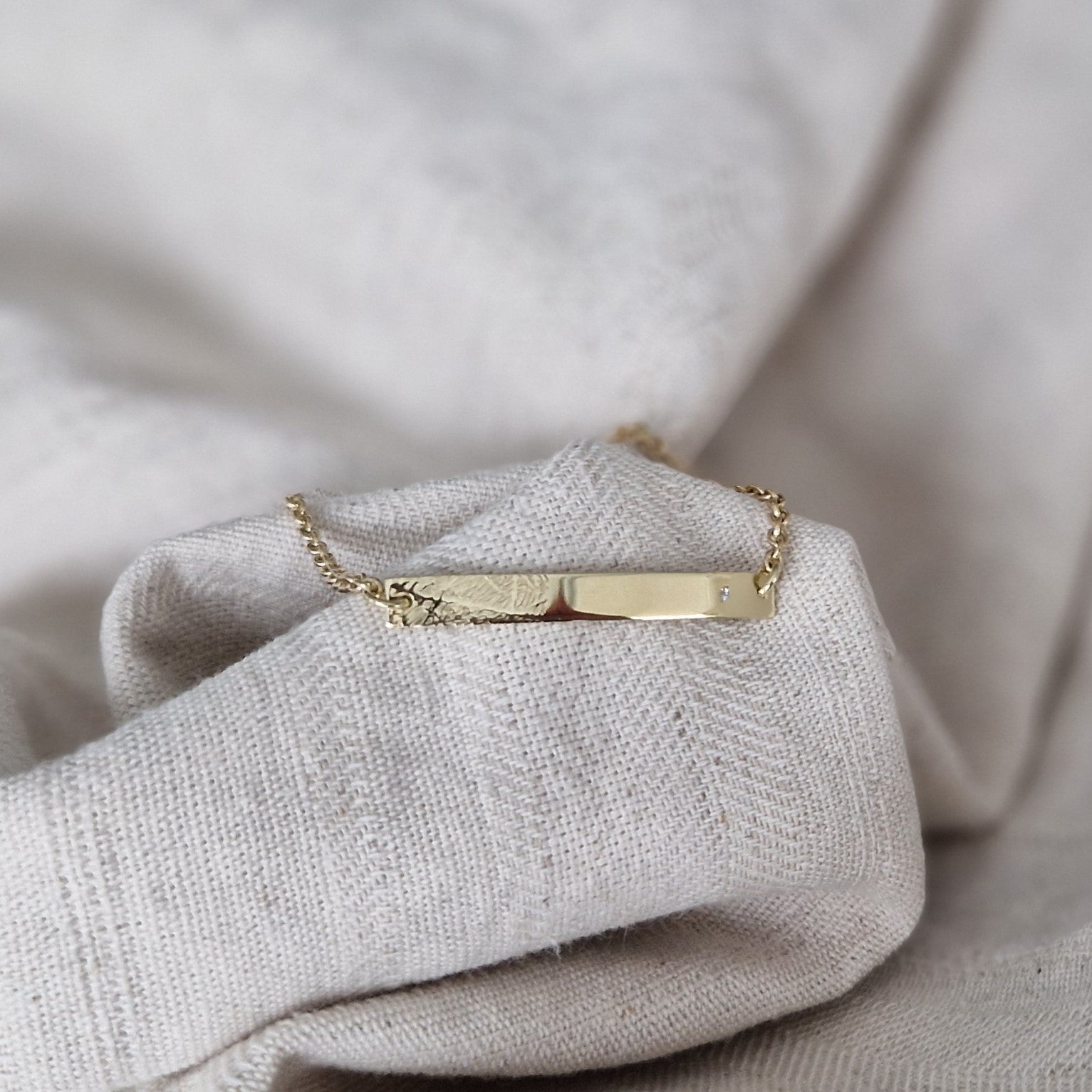 armband met gebogen plaatje voor gravure. alle