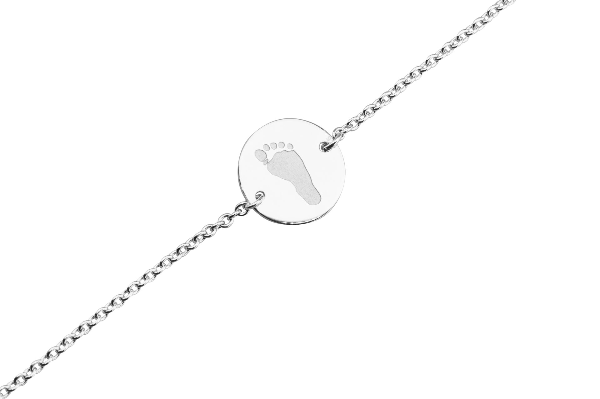 Armband met gebogen plaatje voor gravure. Tekst zilver 