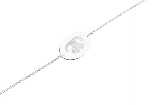 Armband met gebogen plaatje voor gravure. Tekst zilver 