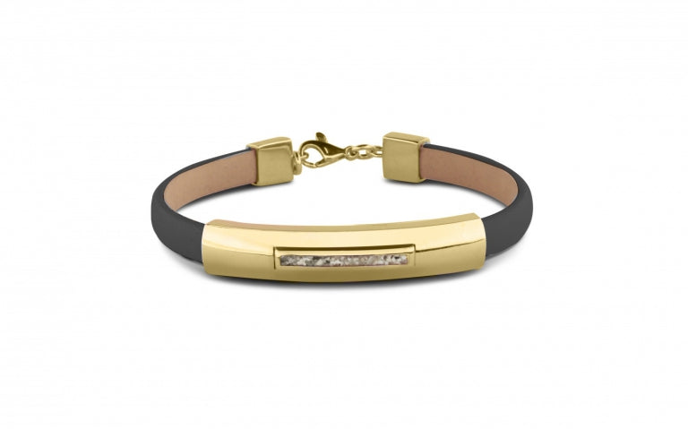 Lederen as armband met geelgouden edelmetaal afwerking
