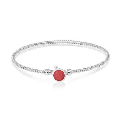 Zilveren as armband met in het midden een ornamentje, gedenksieraad. Red
