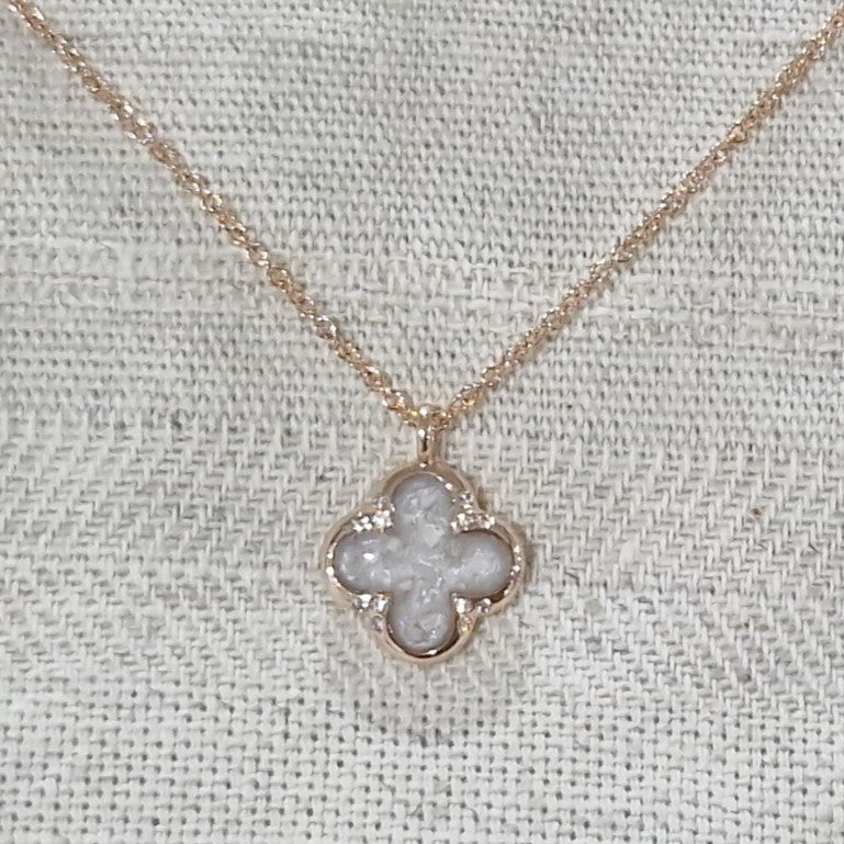 Ashanger als gedenksieraad, klavertje vier.alle