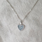 Ashanger hart, gedenksieraad, waar as en haar in verwerkt wordt. alle