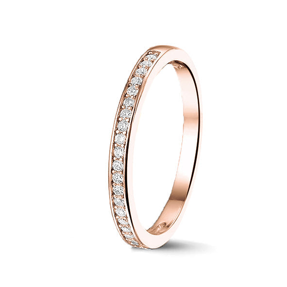 Deze aanschuifring, in de bovenste helft van de ringband gezet met edelstenen naar keuze, kan gecombineerd worden met veel gedenkringen uit onze collecties. De sider geeft de asring of ring met gravure/vingerprint nog wat meer body zodat het geheel een perfecte look krijgt. De aanschuifringen zijn verkrijgbaar in zilver, 14 en 18 KT geelgoud/witgoud en roségoud. 