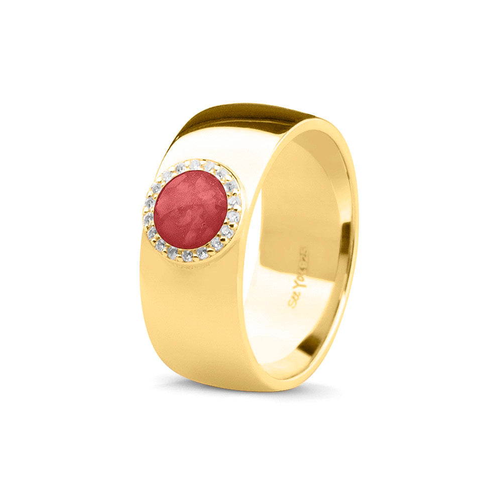 Gladde ring 8 mm uit onze serie gedenksieraden, waar aan de bovenzijde zichtbaar as of haar verwerkt wordt in een rondje, rondom gezet met zirkonia's of diamanten naar keuze. Red