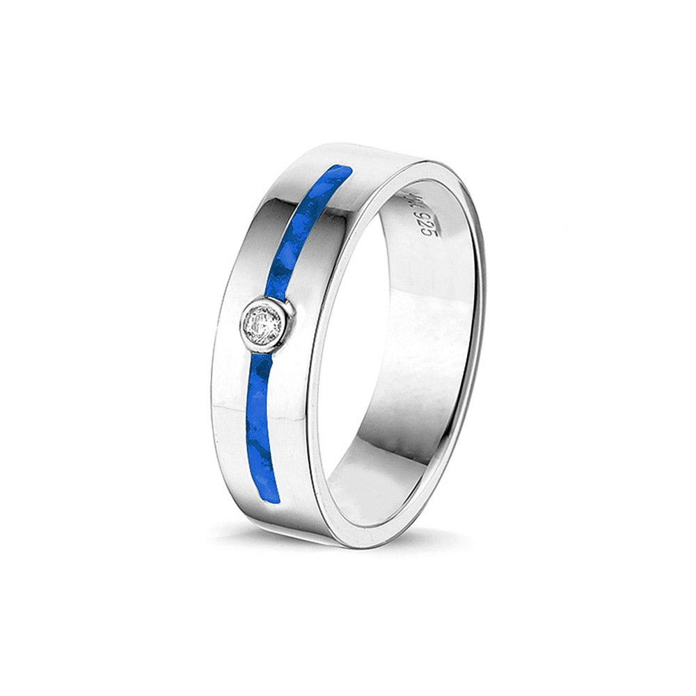 Asring 5 mm uit onze serie gedenksieraden, waar zichtbaar as of haar verwerkt wordt in twee separate compartimenten met in het midden een zirkonia of diamant naar keuze. Blue