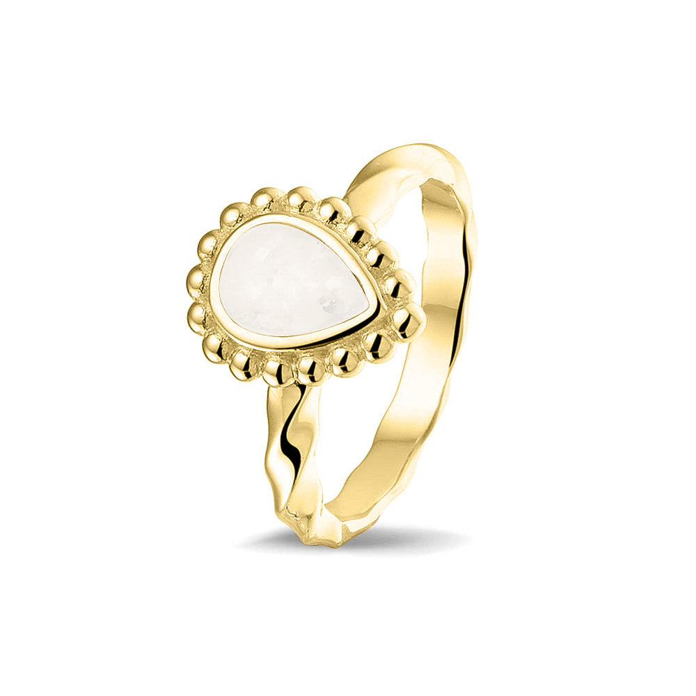 Gedenksieraad, asring met gedraaide scheen waar aan de bovenzijde in druppelvorm met parelrand zichtbaar as of haar (of eventueel melktandjes of moedermelk) verwerkt wordt.white