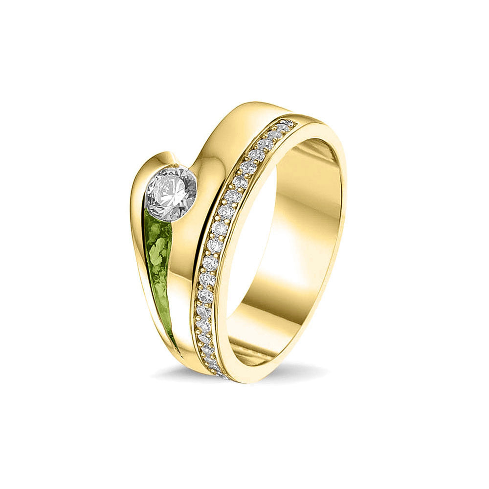 Gedenksieraad, creatieve ring waar aan de zijkant zichtbaar as of haar verwerkt onder de edelsteen naar keuze, een buitenste band is deels gezet met zirkonia's of diamanten naar keuze. Green